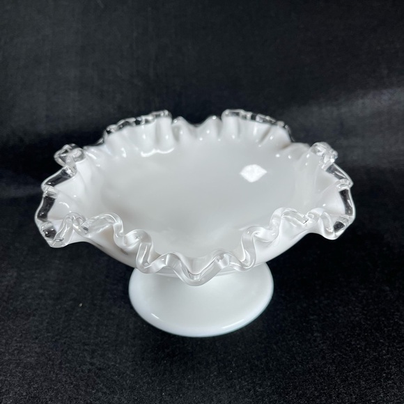 Vintage Fenton Milk Glass Silver Crest Ruffled Footed Candy Dish - Picture 3 of 8